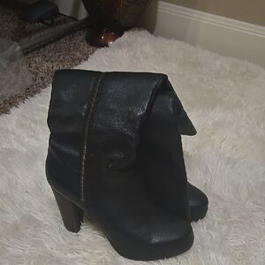 Black Heeled Boots for Women